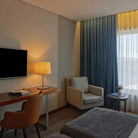 Eurostars Heroismo Hotel