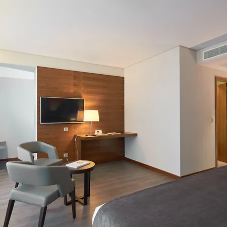 Hotell Timbre Heroismo Oporto